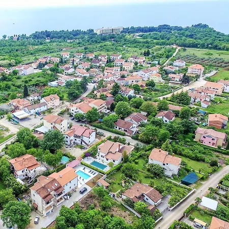 Leko Guest house